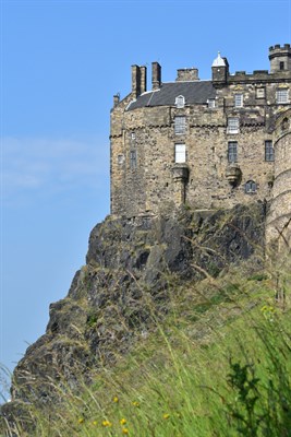 18 Edinburgh Castle